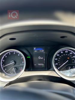 تۆیۆتا کامری